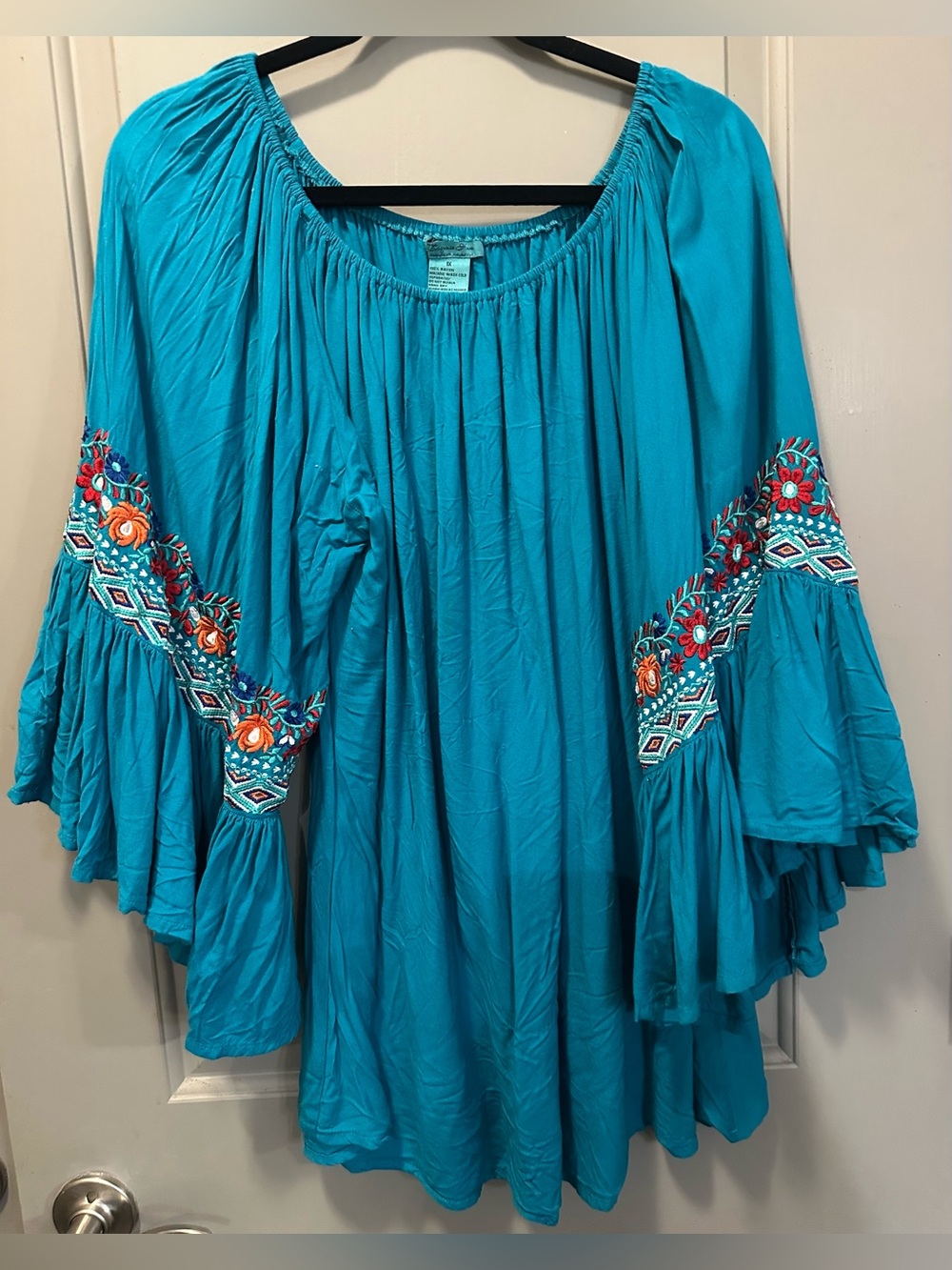 Turquoise Haven Size 1X Off Shoulder Peasant Blouse EUC